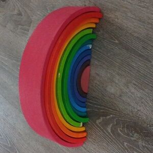 Montessori rainbow rough condition*